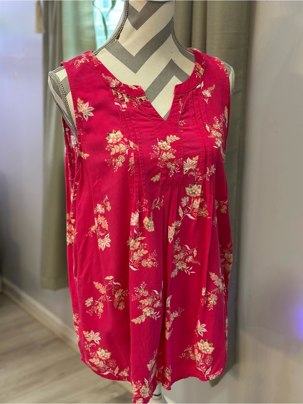 Croft & Barrow Pink Floral Sleeveless Blouse Size Large